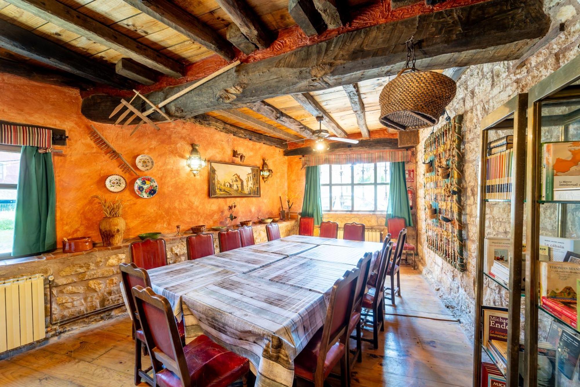 Hostel Atapuerca Inpulso Eksteriør bilde